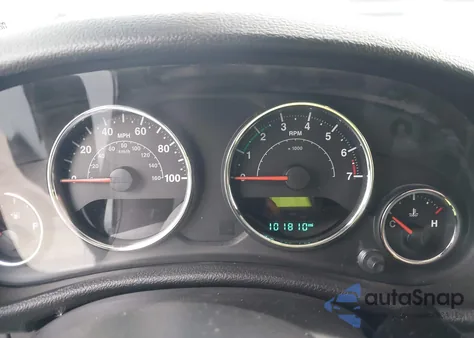 2016 Jeep Wrangler Unlimited Sport z USA, uszkodzony, nr VIN 1C4BJWDG5GL288901